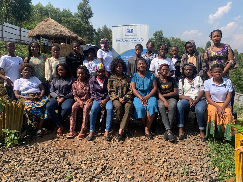 Kabare, Sud-Kivu: formation sur la santé sexuelle et de la repoduction avec 20 jeunes filles à l’occasion de la JI de l’hygiènne menstruelle